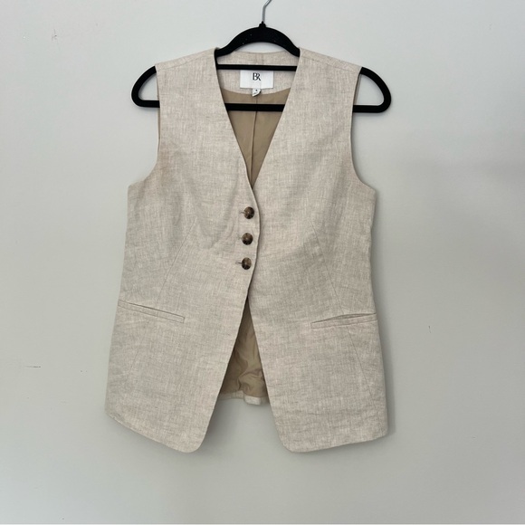 Banana Republic Jackets & Blazers - Banana Republic Beige Linen Vest